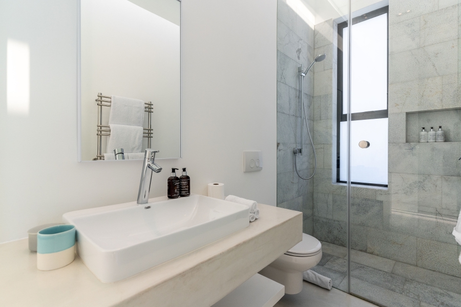 6 Bedroom Property for Sale in Yzerfontein Western Cape